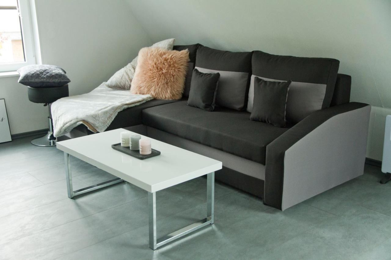 TRUTH Studio - Queensize Bett - Netflix - Küche Dortmund Exterior foto